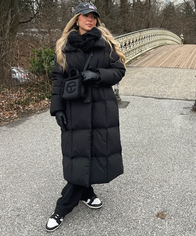 Parka oversize noire Kyleih pour l’hiver