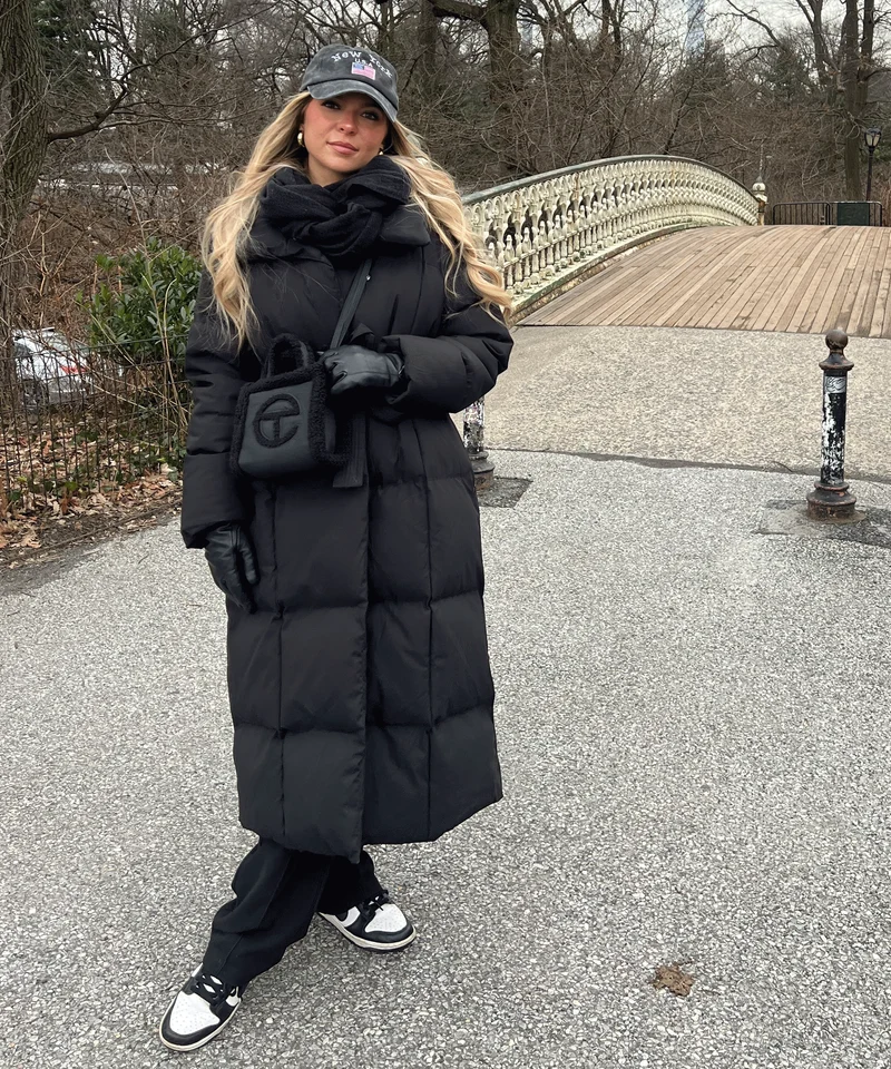 Parka oversize noire Kyleih pour l’hiver