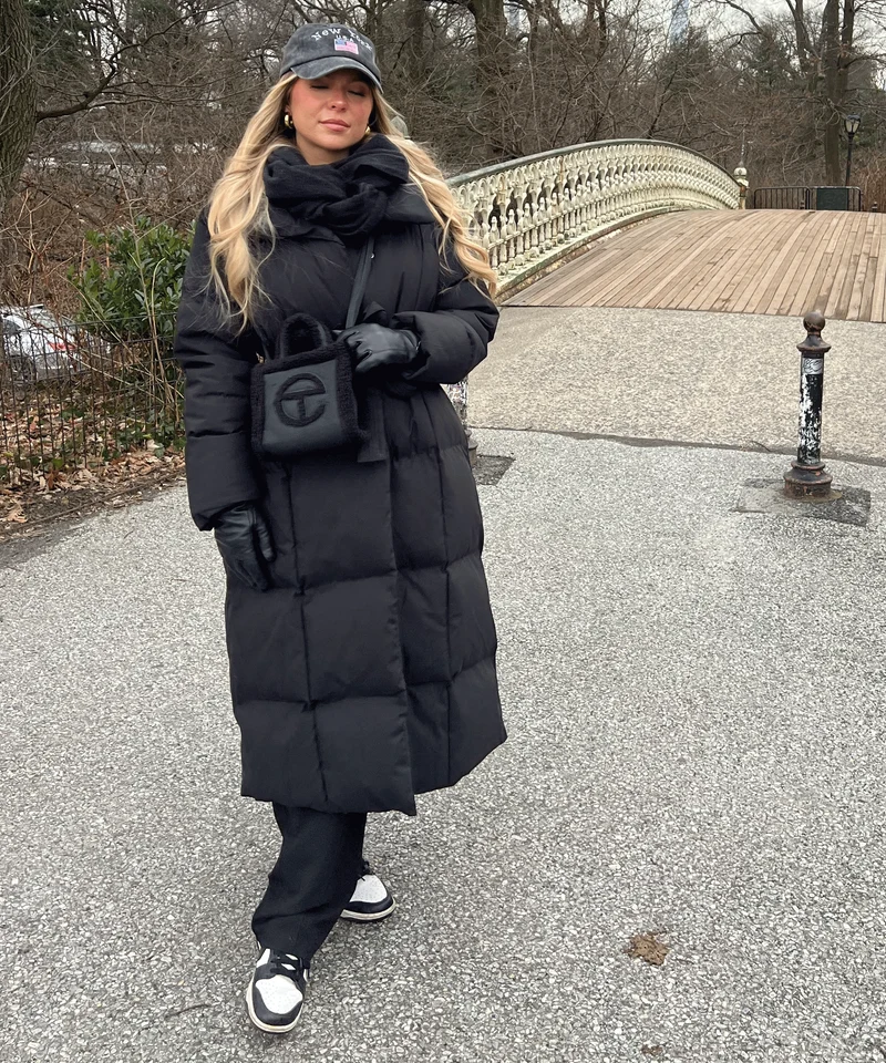 Parka oversize noire Kyleih pour l’hiver