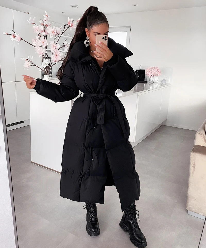 Parka oversize noire Kyleih pour l’hiver