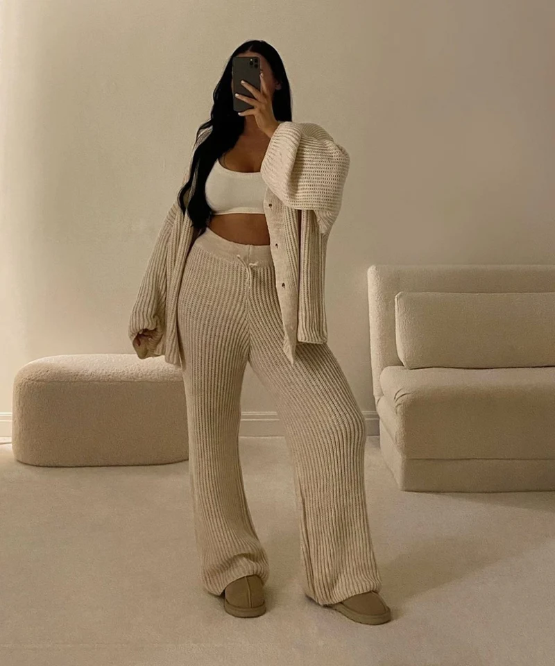 Collection beige minimaliste et raffinée