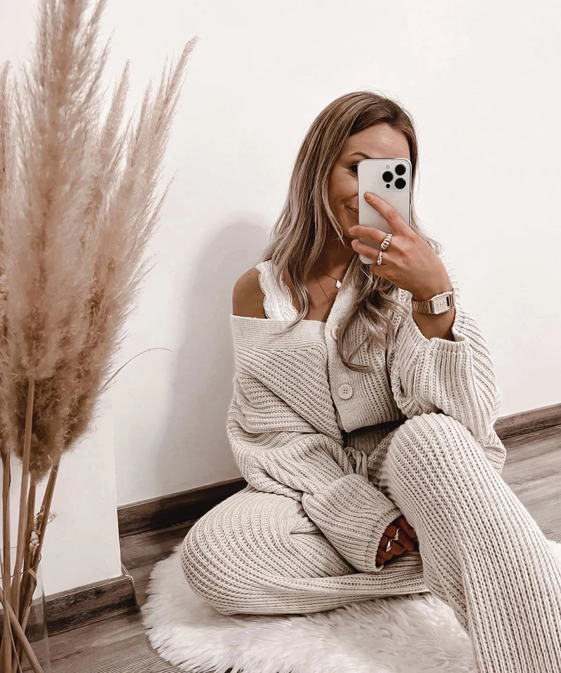 Collection beige minimaliste et raffinée