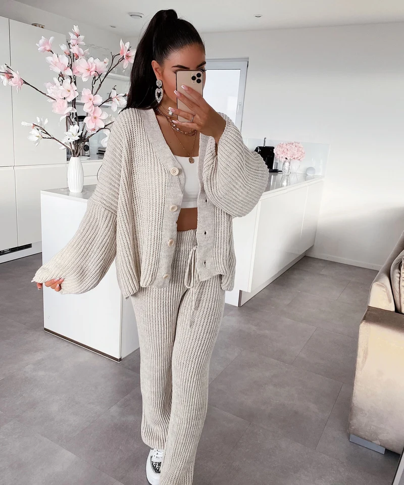 Collection beige minimaliste et raffinée