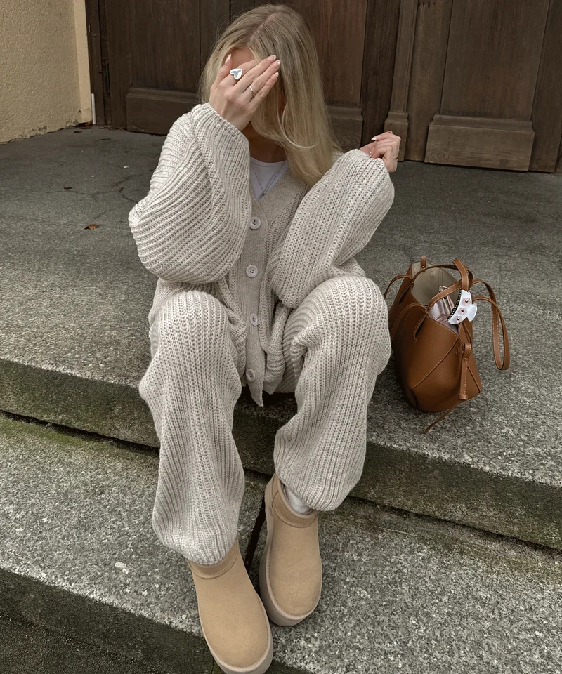 Collection beige minimaliste et raffinée