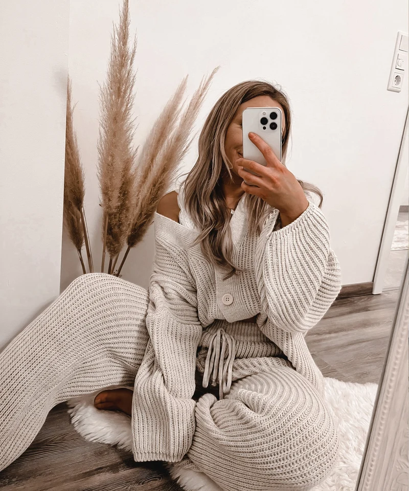 Collection beige minimaliste et raffinée