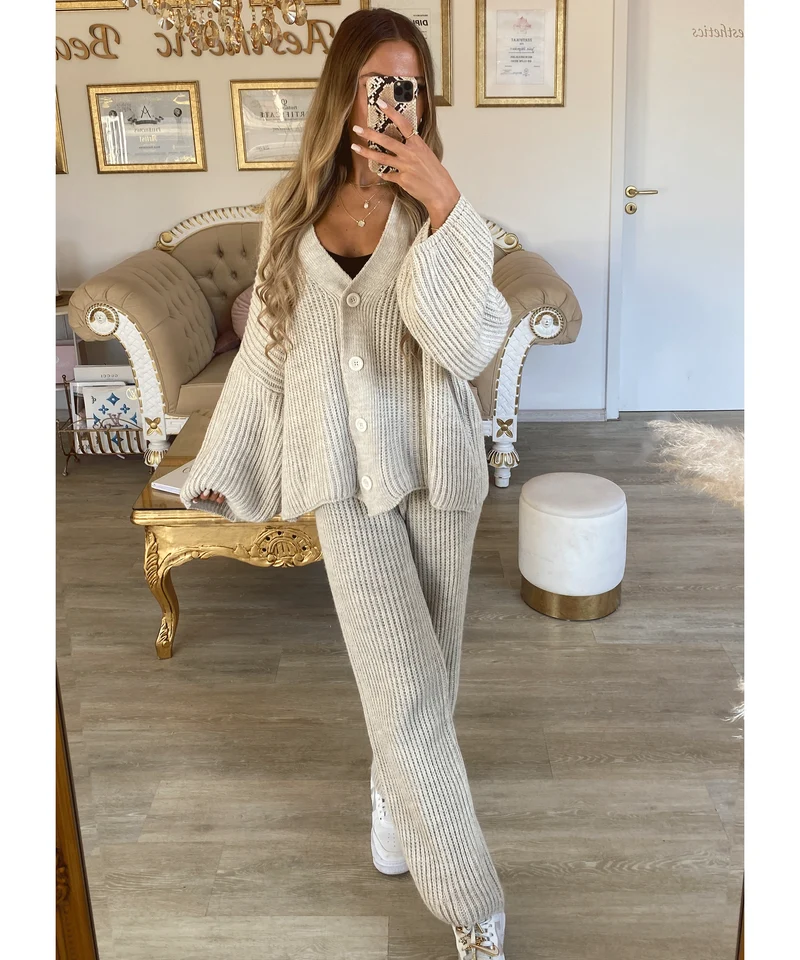 Collection beige minimaliste et raffinée