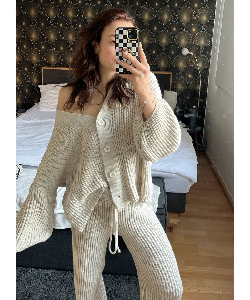 Collection beige minimaliste et raffinée