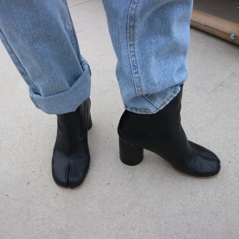 Bottes Noires Femme Style Tabi – Bout Fendu Moderne