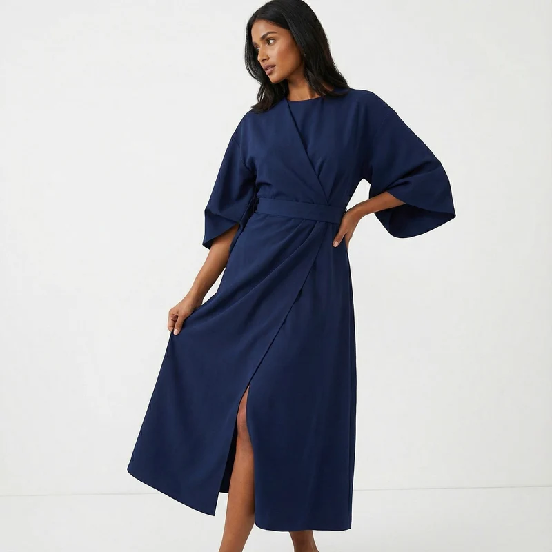 Robe Élégante Femme à Taille Cintrée et Silhouette Fluide