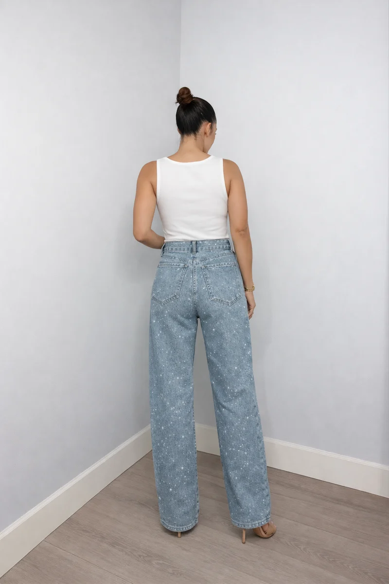 Jean Femme Droit Taille Haute avec Détails en Sequins