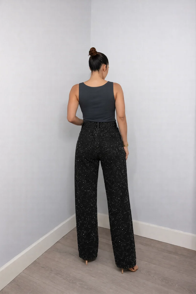 Jean Femme Droit Taille Haute avec Détails en Sequins