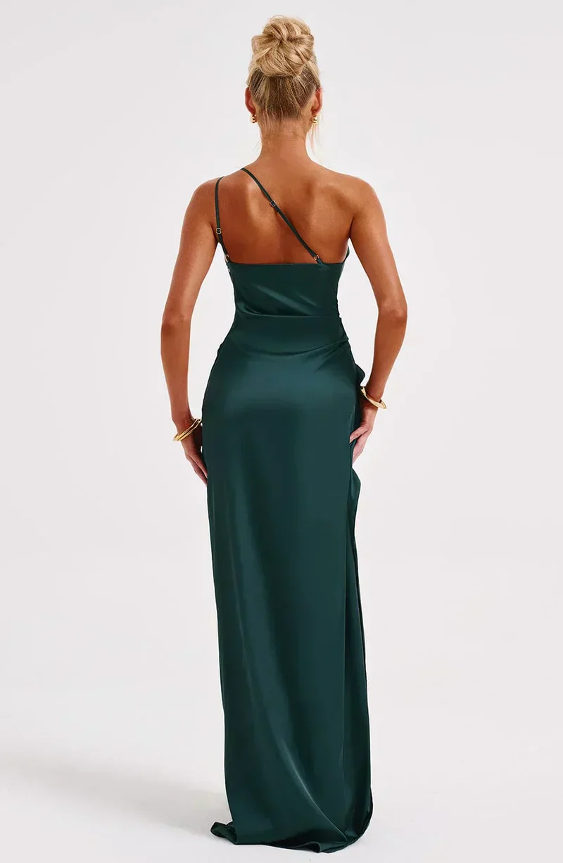Robe Satinée Asymétrique