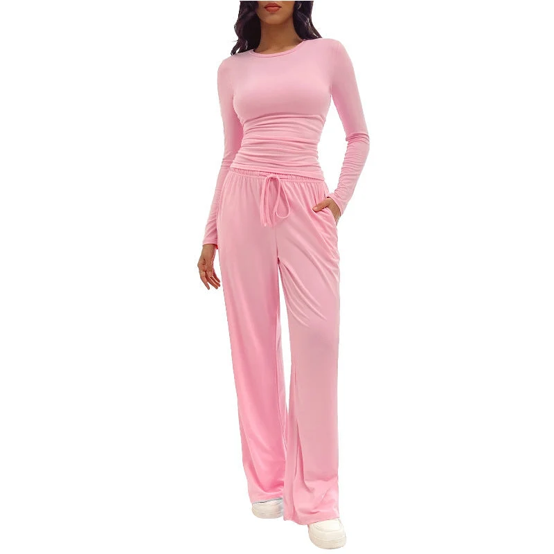 Ensemble Femme Deux Pièces au Style Moderne et Élégant