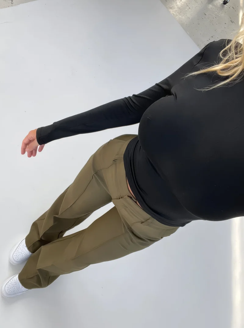 Pantalon Femme Taille Haute à Jambe Droite Élégante