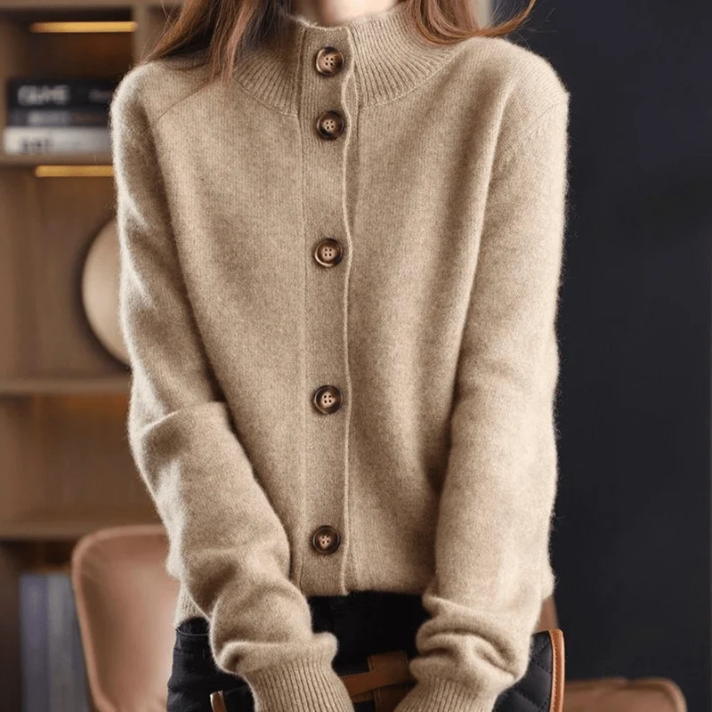 Gilet Femme en Laine Beige à Boutons – Style Chic et Raffiné