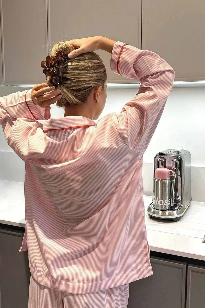 Ensemble de Pyjama Femme Deux Pièces Confortable à Motif Cœurs et Boutons
