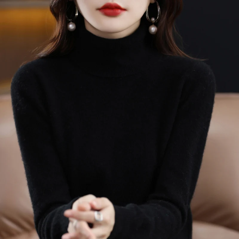 Pull Femme Noir à Col Roulé – Indispensable Minimaliste