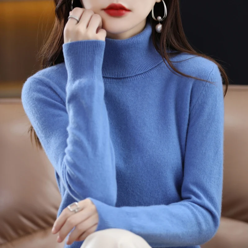 Pull Femme Noir à Col Roulé – Indispensable Minimaliste