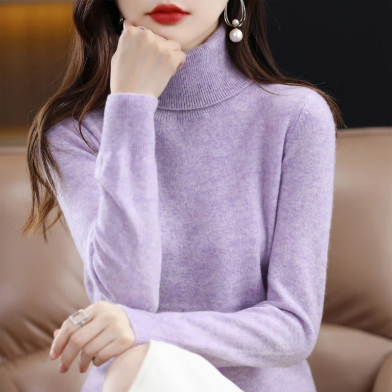 Pull Femme Noir à Col Roulé – Indispensable Minimaliste
