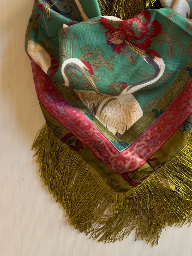 FRINGED CRANE PRINT SQUARE SCARF : GREEN / One Size (LM-0128)