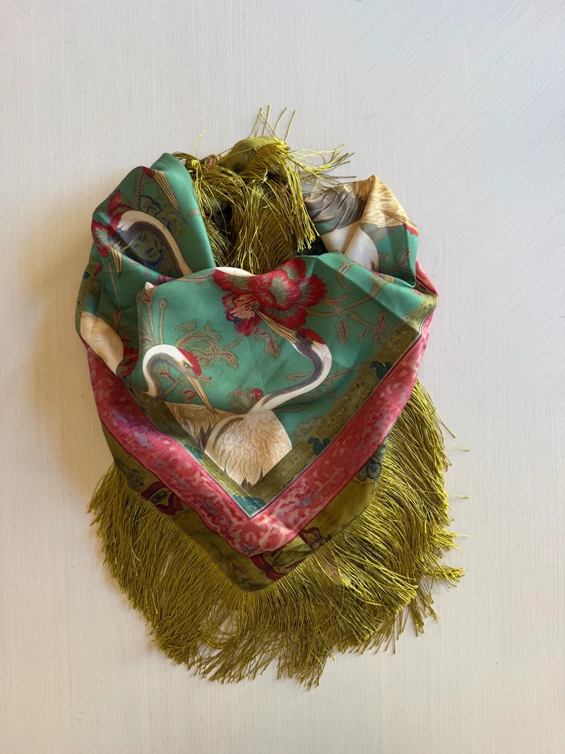 FRINGED CRANE PRINT SQUARE SCARF : GREEN / One Size (LM-0128)