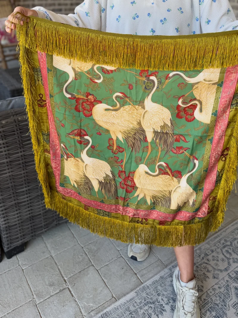 FRINGED CRANE PRINT SQUARE SCARF : GREEN / One Size (LM-0128)