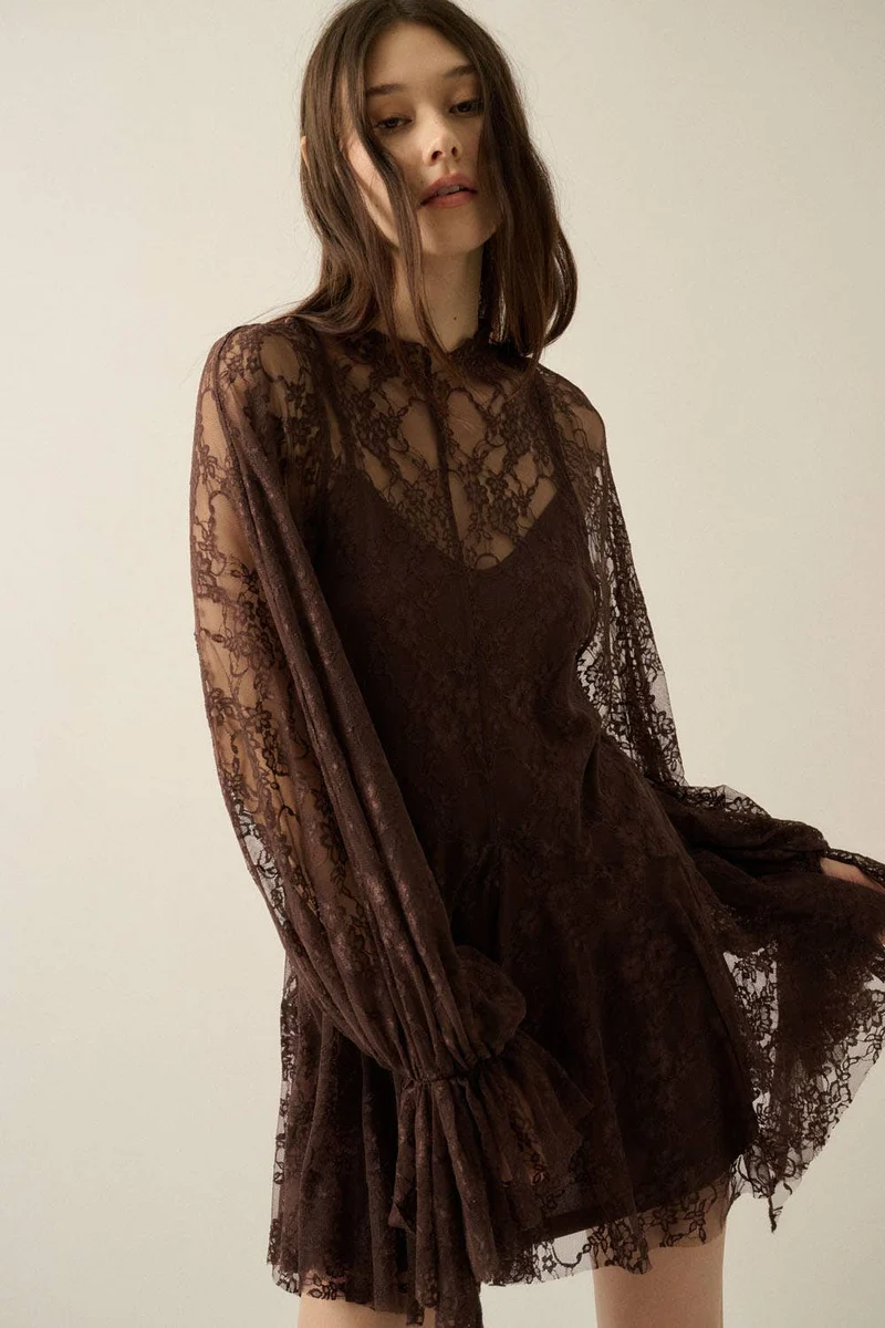 FLORAL LACE LAYERED MOCK NECK MINI : CHOCOLATE (LM-0110)
