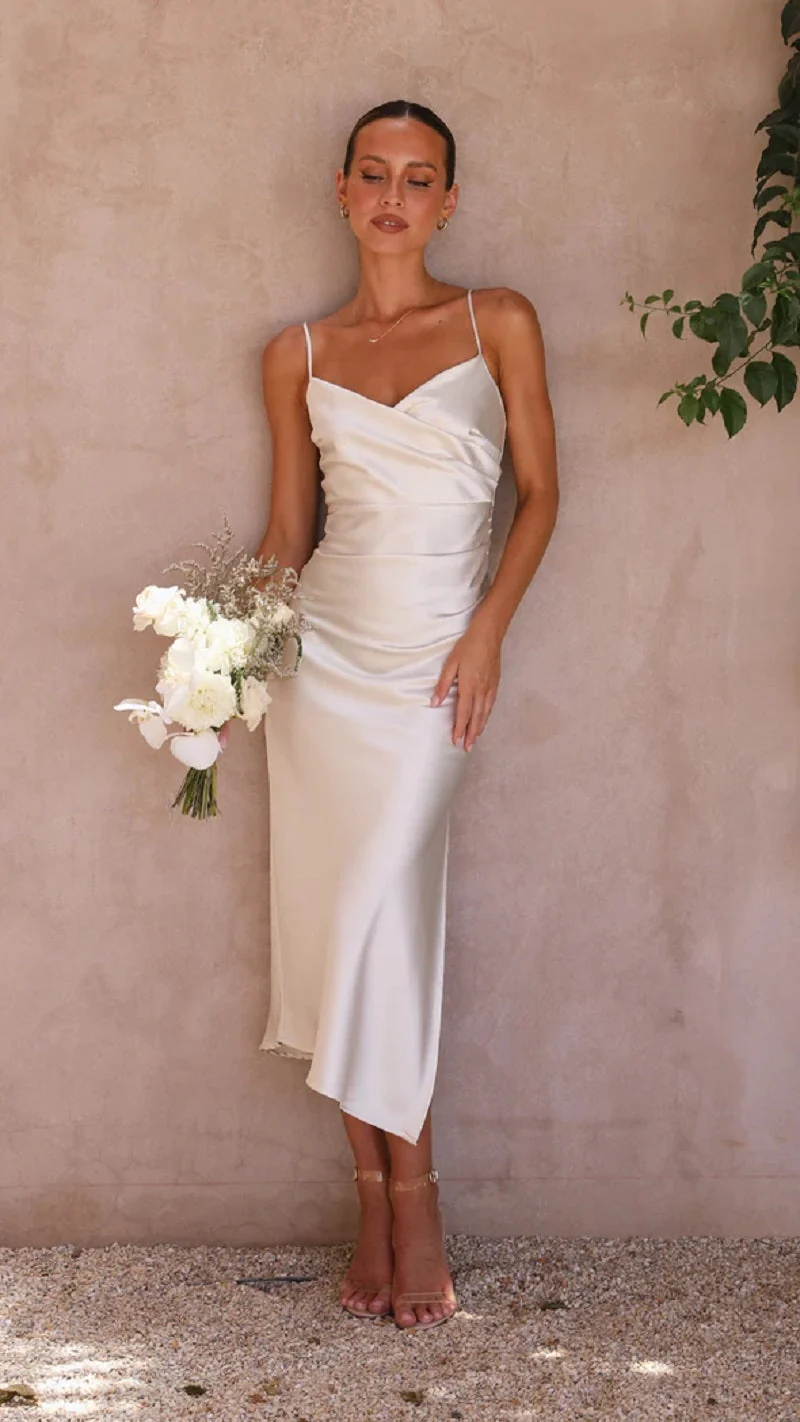 Robe midi satinée élégante sans manches pour femme – Style soirée invitée mariage avec fente