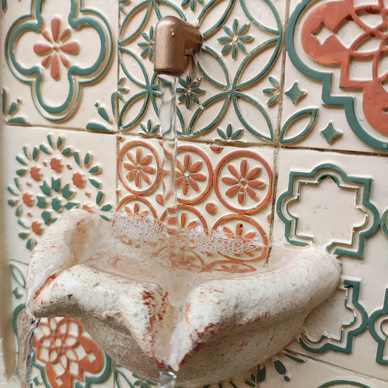 Solar Moroccan Garden Water Feature | Outdoor Wall-Mounted Fountain with Tile-Effect Design