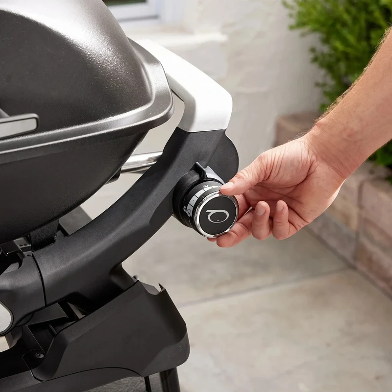 Compact Gas BBQ Grill with Side Tables – Premium Outdoor Gas Barbecue for Patio & Garden
