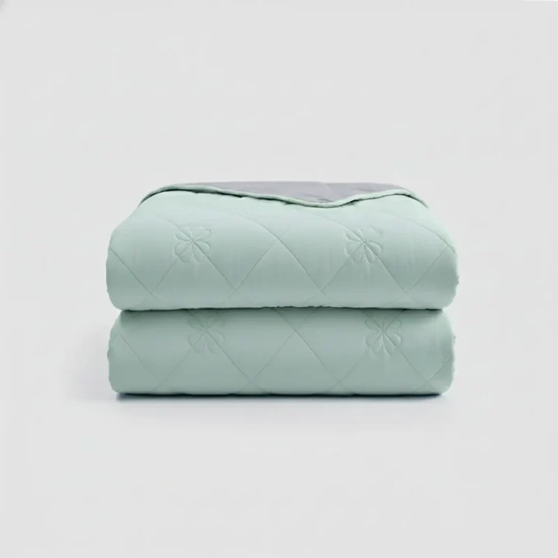 Cooling Blanket for Hot Sleepers | Lightweight Breathable Summer Blanket | Double-Sided Cooling Comfort