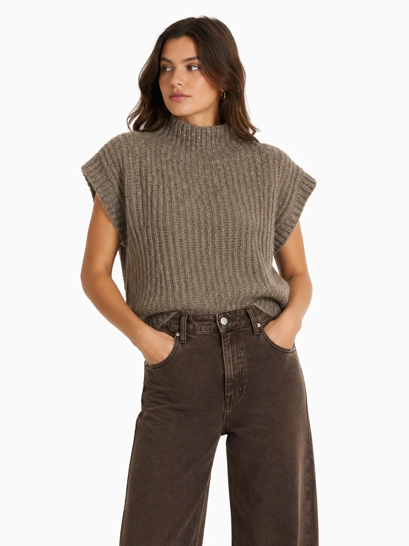 GRANGER TURTLENECK SWEATER VEST