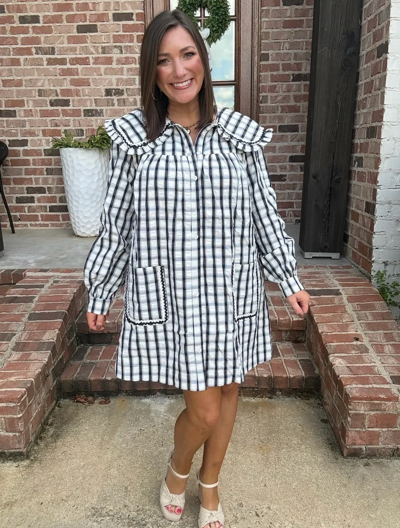 PETER PAN COLLAR BUTTON DOWN PLAID MINI : BLACK/CREAM (LM 0097)