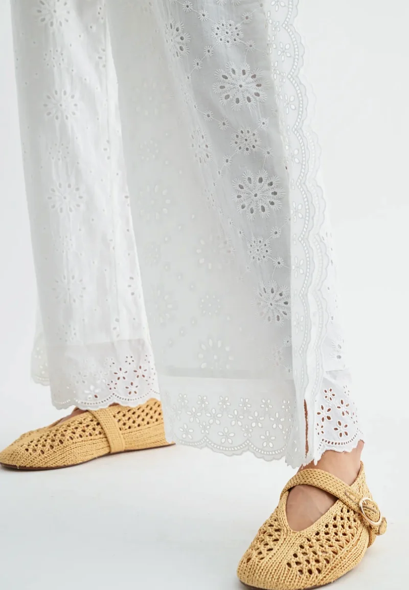 EYELET PANTS (LM-0040)