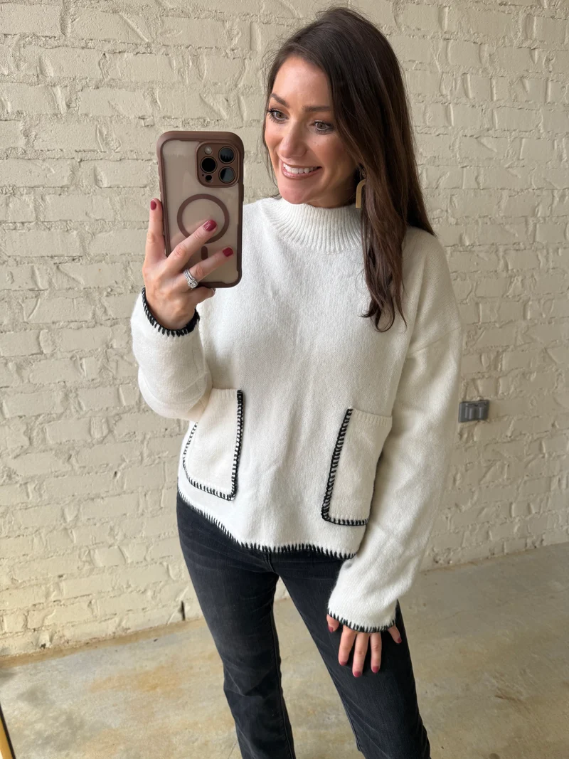 MOCK NECK STITCH SWEATER