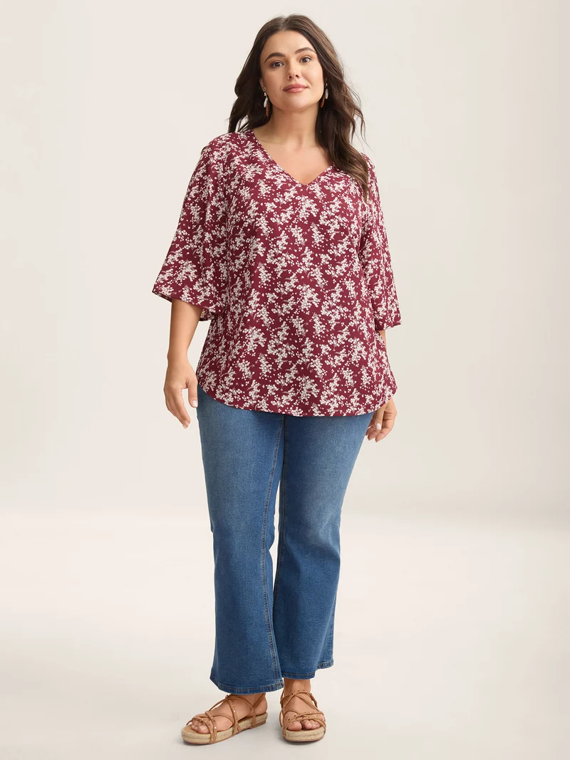 Floral Print Curvy Hem V-Neck Shirt
