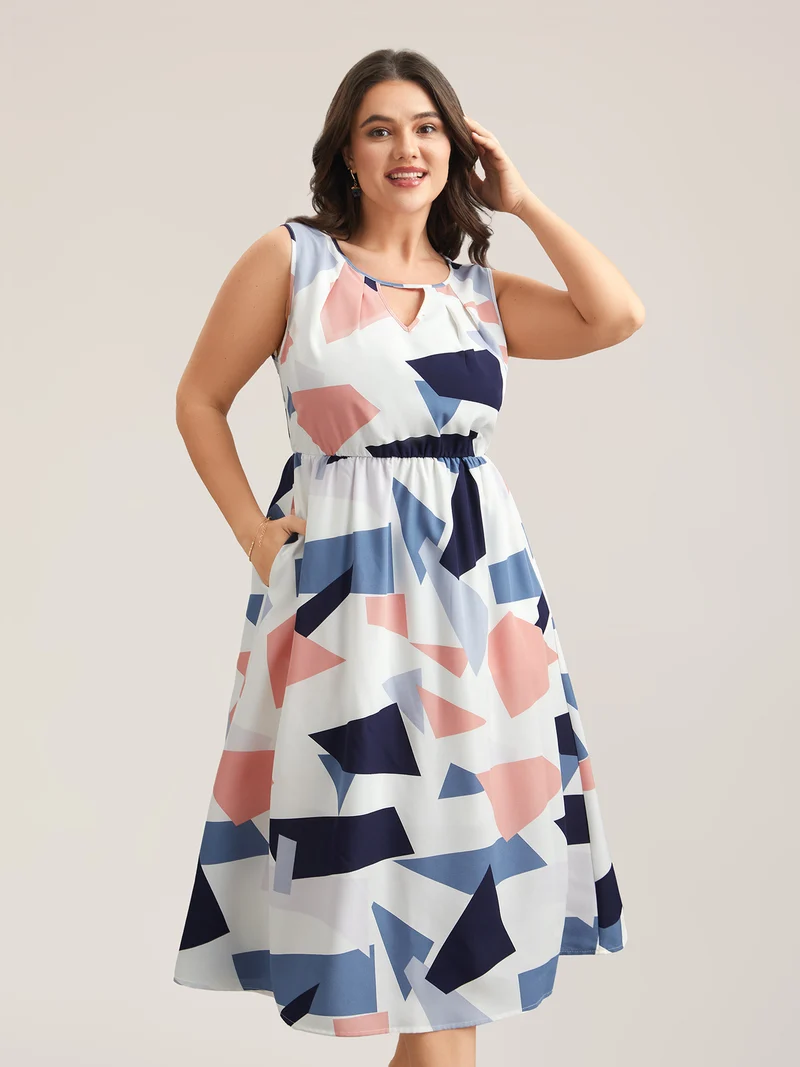 Shapes Pattern Keyhole Pockets Midi Dress