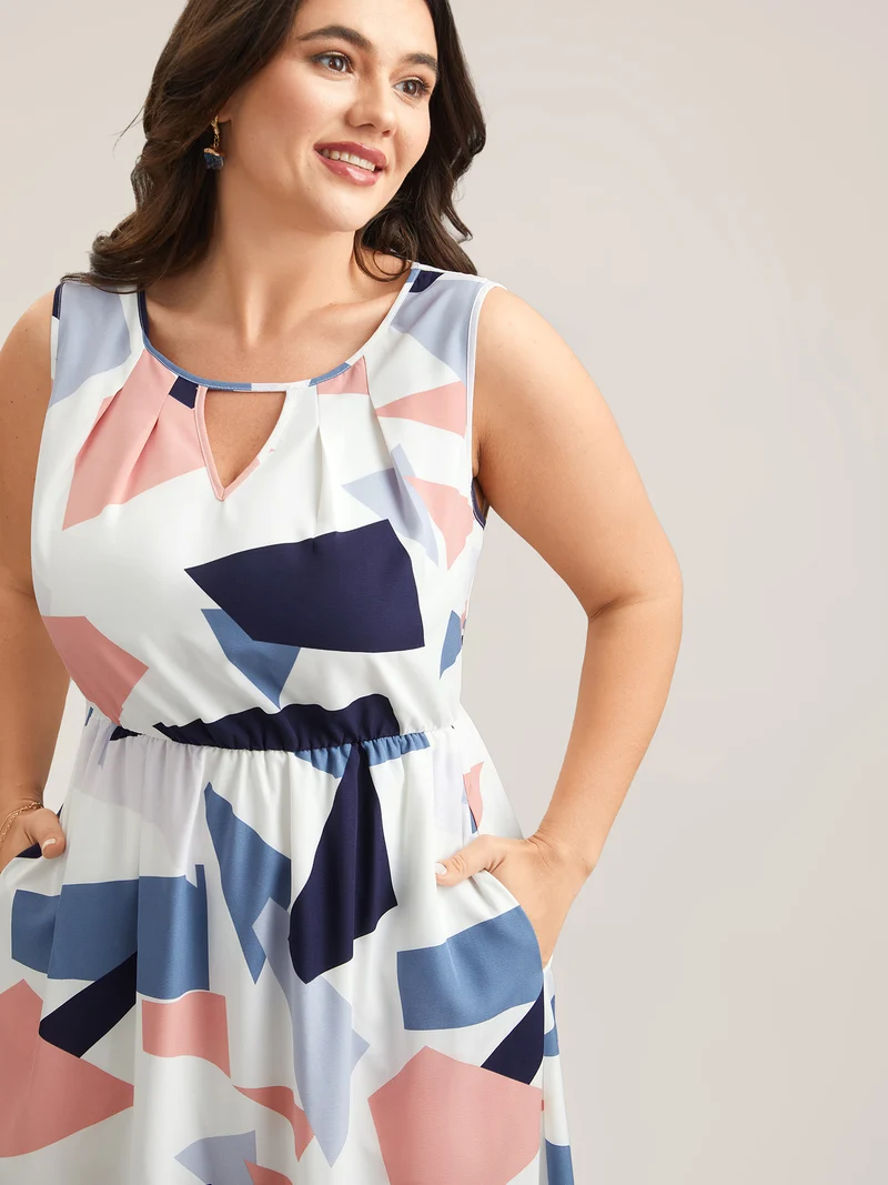 Shapes Pattern Keyhole Pockets Midi Dress