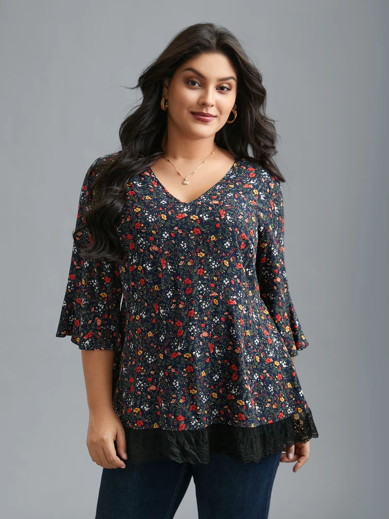 V-Neck Floral Print Lace Hem Blouse