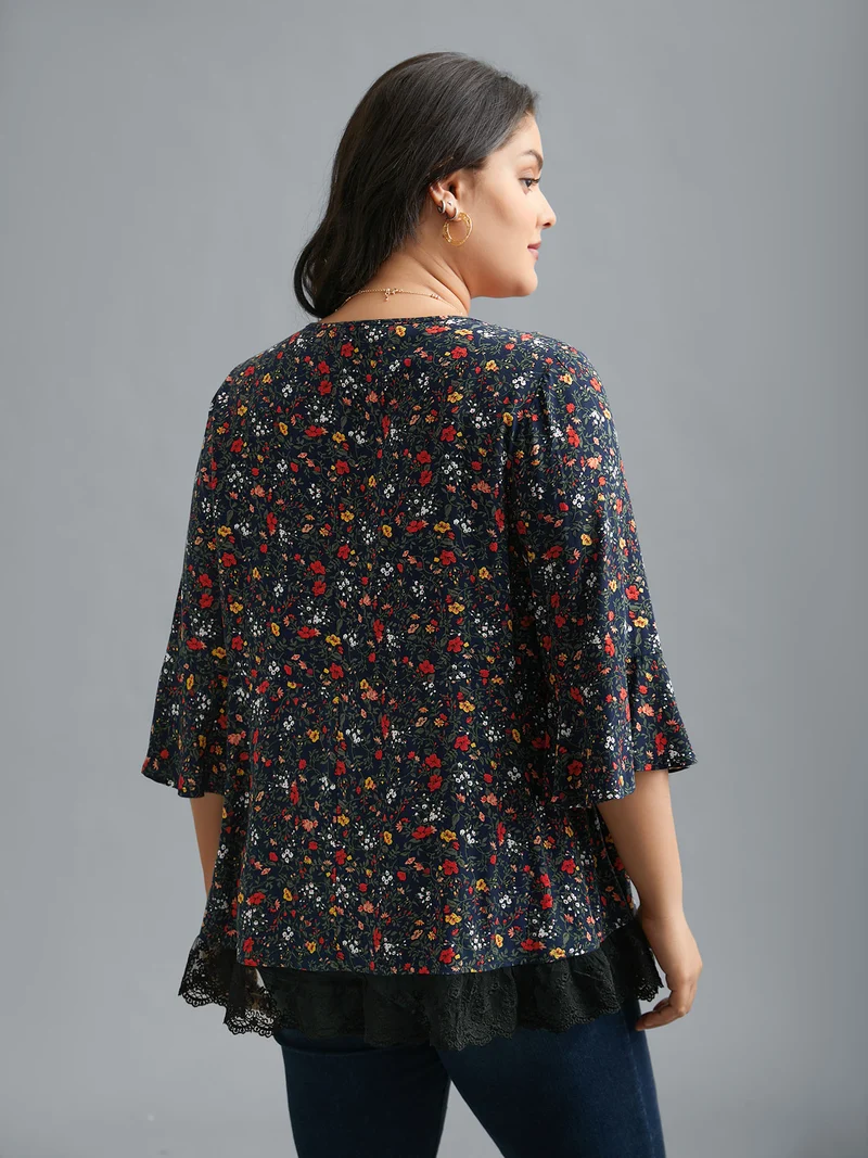 V-Neck Floral Print Lace Hem Blouse