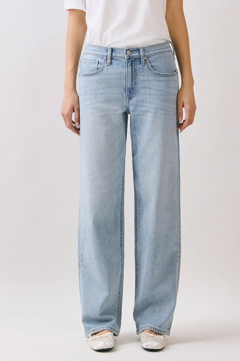 Atria Mid Rise Relaxed Baggy Straight