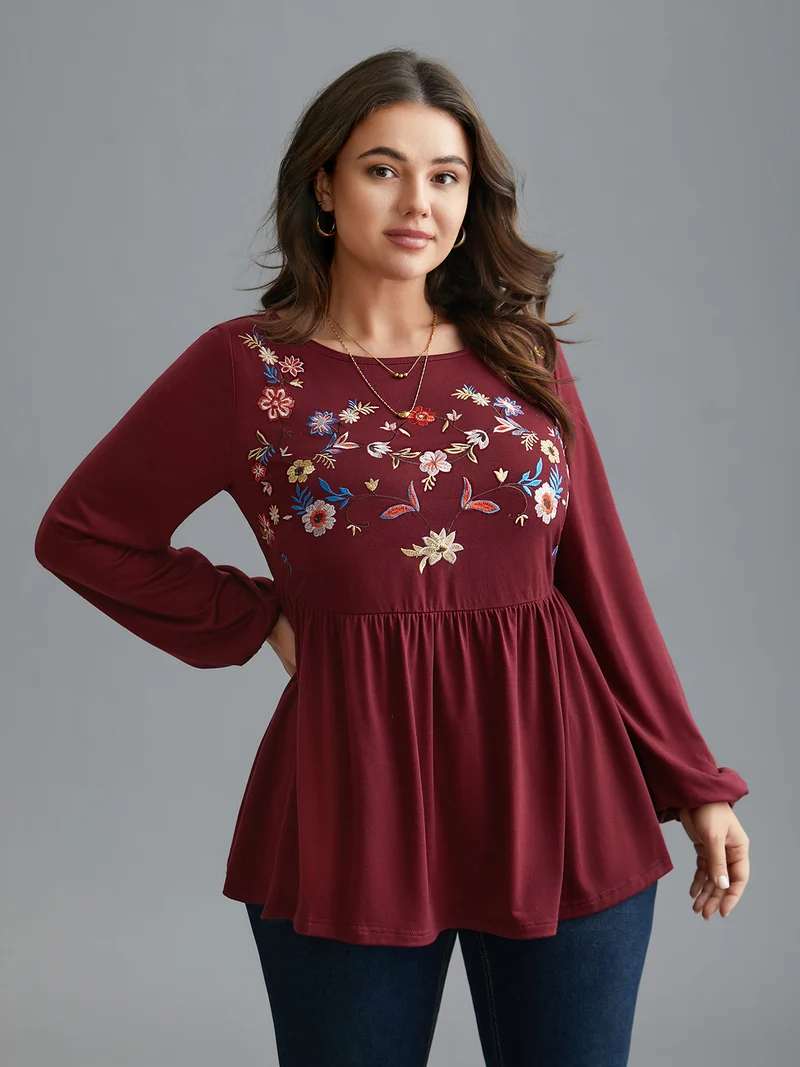 Floral Embroidery Gathered Lantern Sleeve T-shirt