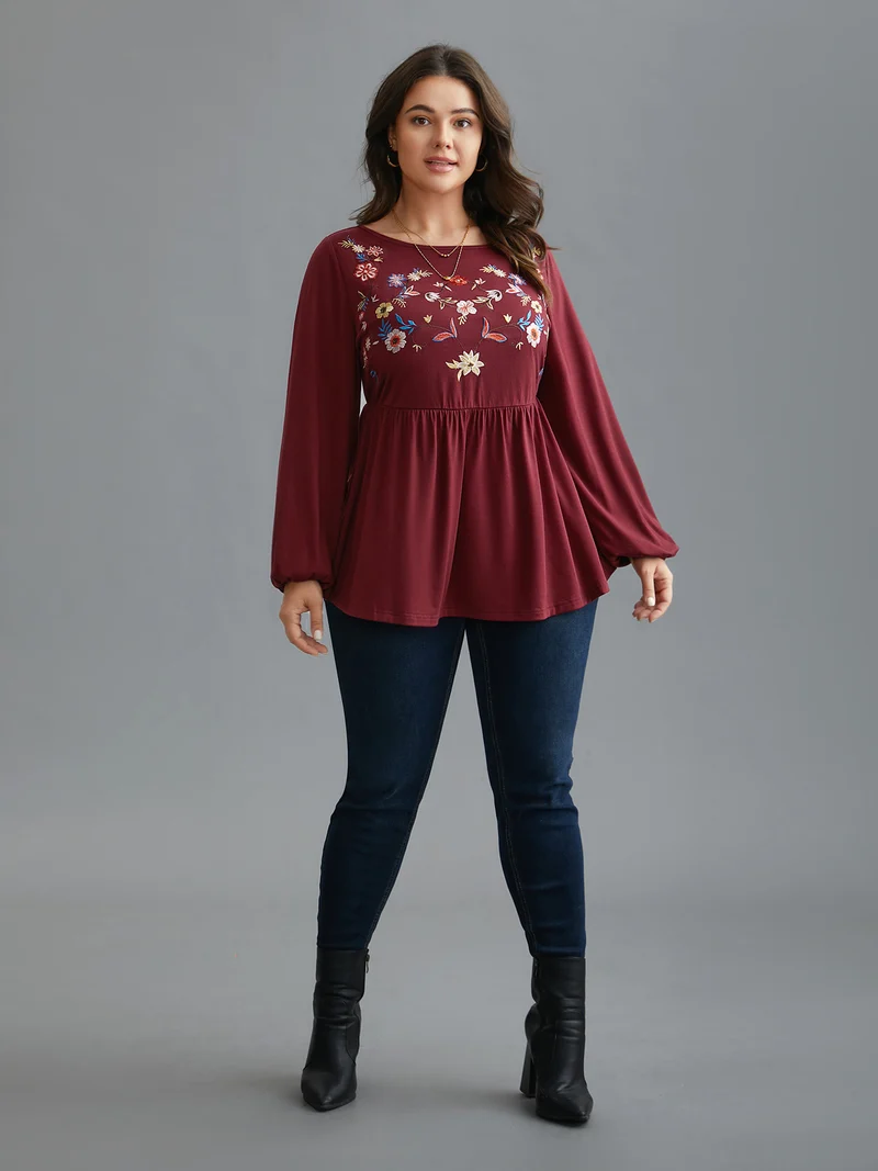 Floral Embroidery Gathered Lantern Sleeve T-shirt
