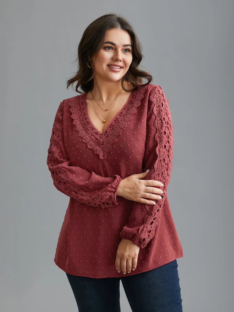 Lace Trim V-Neck Textured Blouse