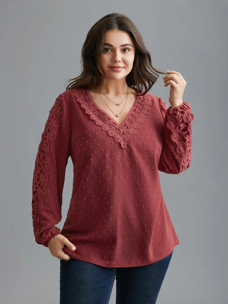 Lace Trim V-Neck Textured Blouse