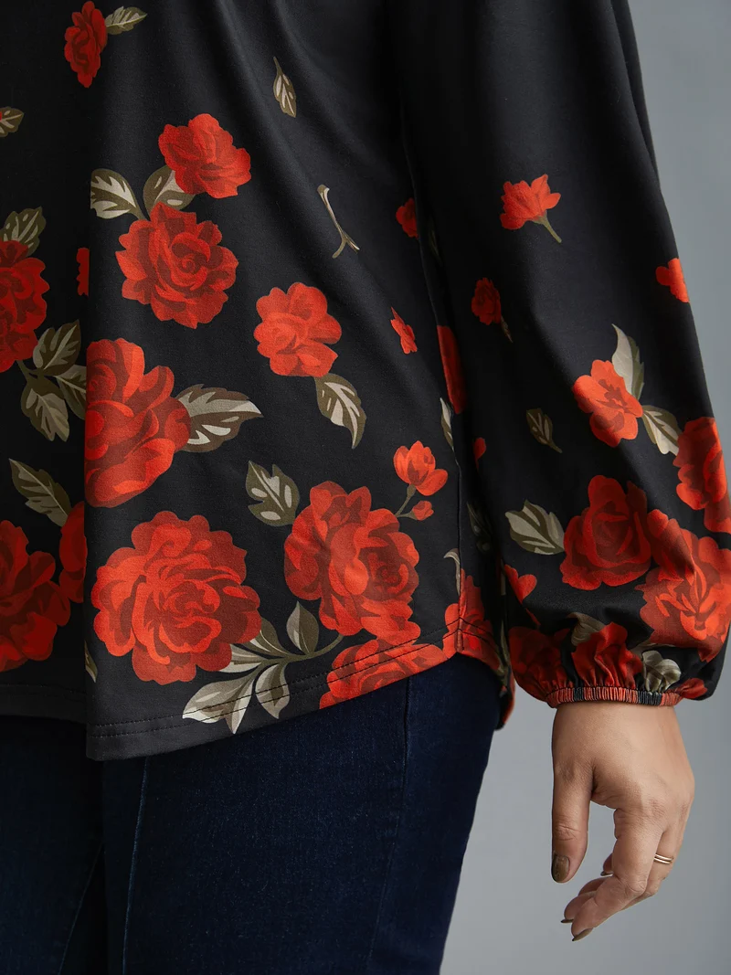 Floral Hem V-Neck Stretchy T-shirt