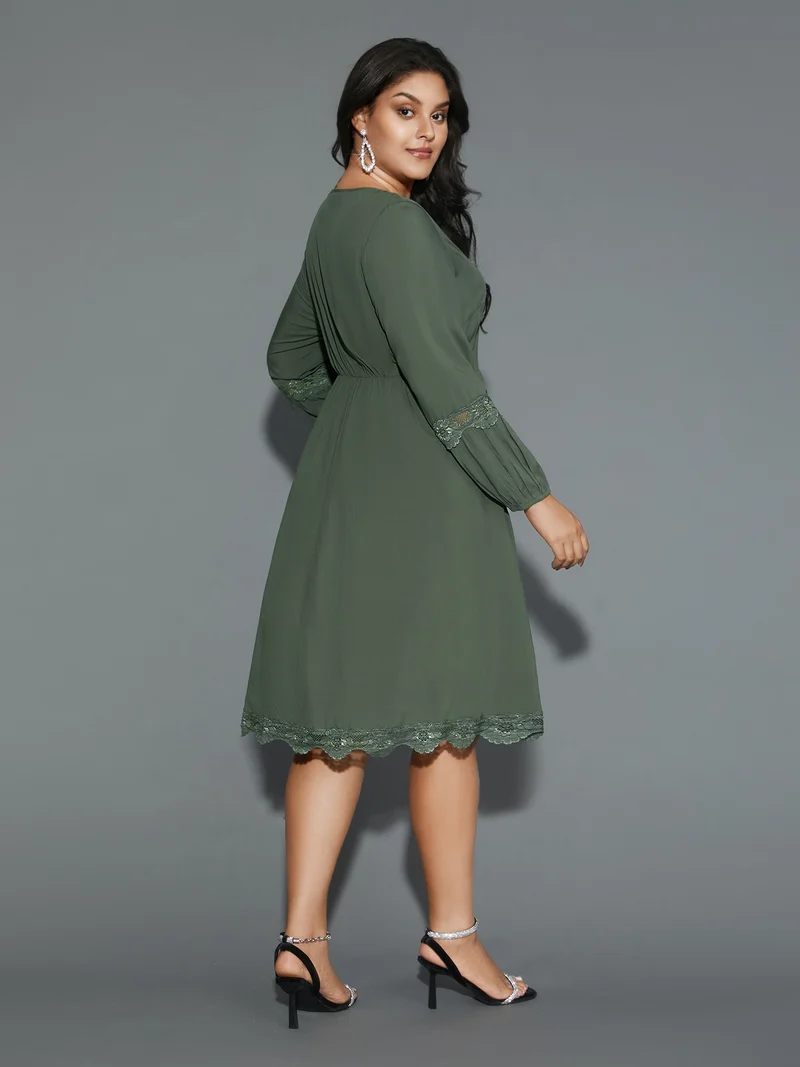 Lace Detailing Pockets V-Neck Midi Dress
