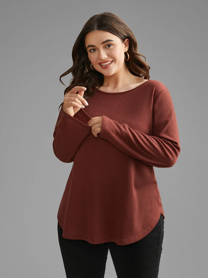Waffle Knit Button Detail Arc Hem T-shirt