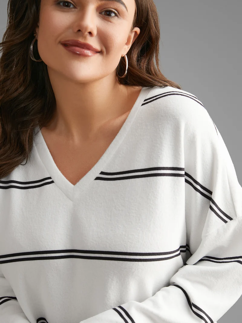 V Neck Contrast Striped Drop Shoulder T-shirt