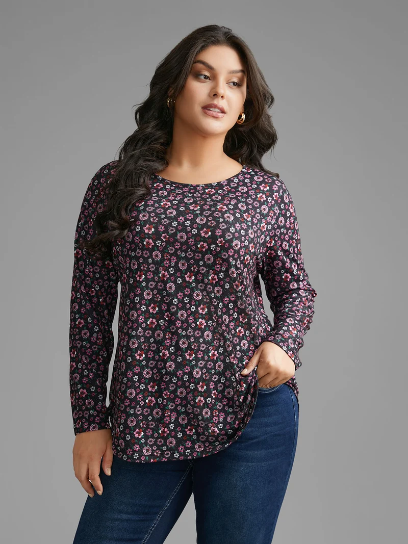 Ditsy Floral Crew Neck Curved Hem T-shirt